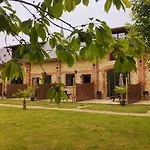 Domaine Des Cerisiers Hébergement de vacances *