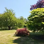 Casa de Férias Domaine Des Cerisiers - Acces Direct Piste Cyclable Reliant Honfleur - Parking Prive - Grand Jardin *