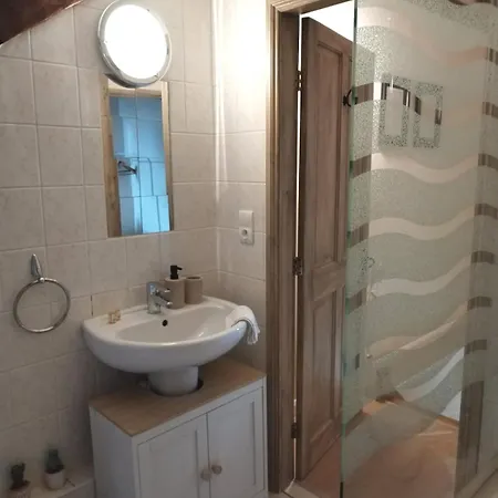 Holiday home Domaine Des Cerisiers - Acces Direct Piste Cyclable Reliant Honfleur - Parking Prive - Grand Jardin