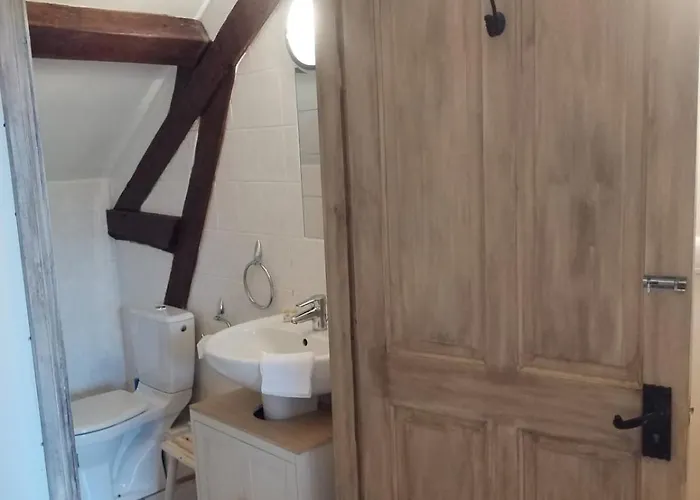 Holiday home Domaine Des Cerisiers - Acces Direct Piste Cyclable Reliant Honfleur - Parking Prive - Grand Jardin