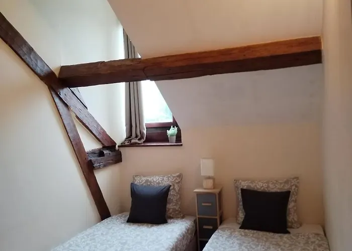 Domaine Des Cerisiers - Acces Direct Piste Cyclable Reliant Honfleur - Parking Prive - Grand Jardin Holiday home *